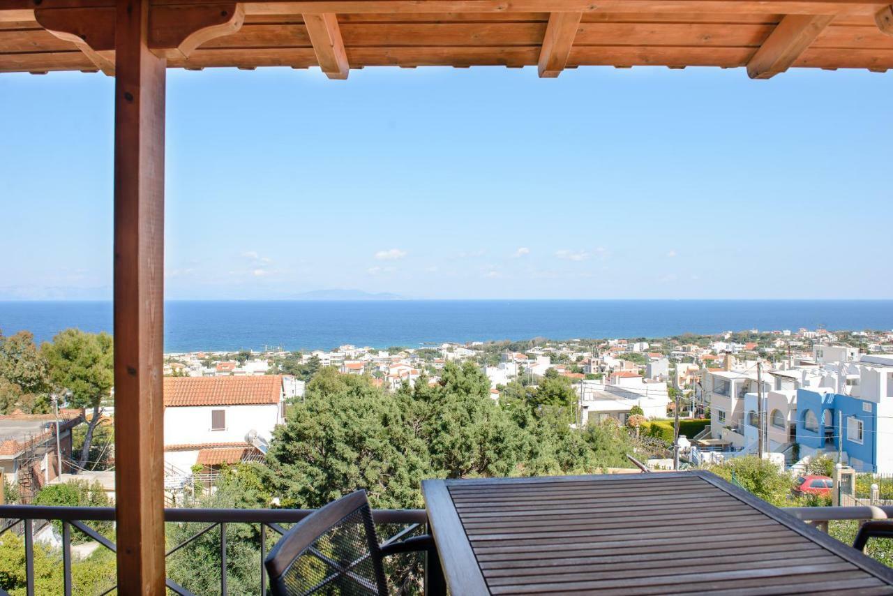 Peris Panoramic Villa Near Athens Airport Paralia  Extérieur photo